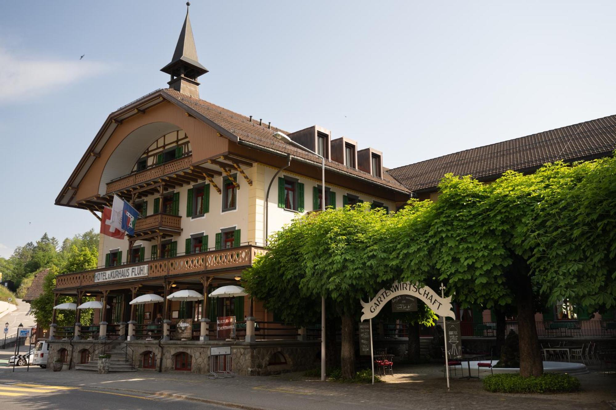 Fluehli Hotel Kurhaus Exterior photo