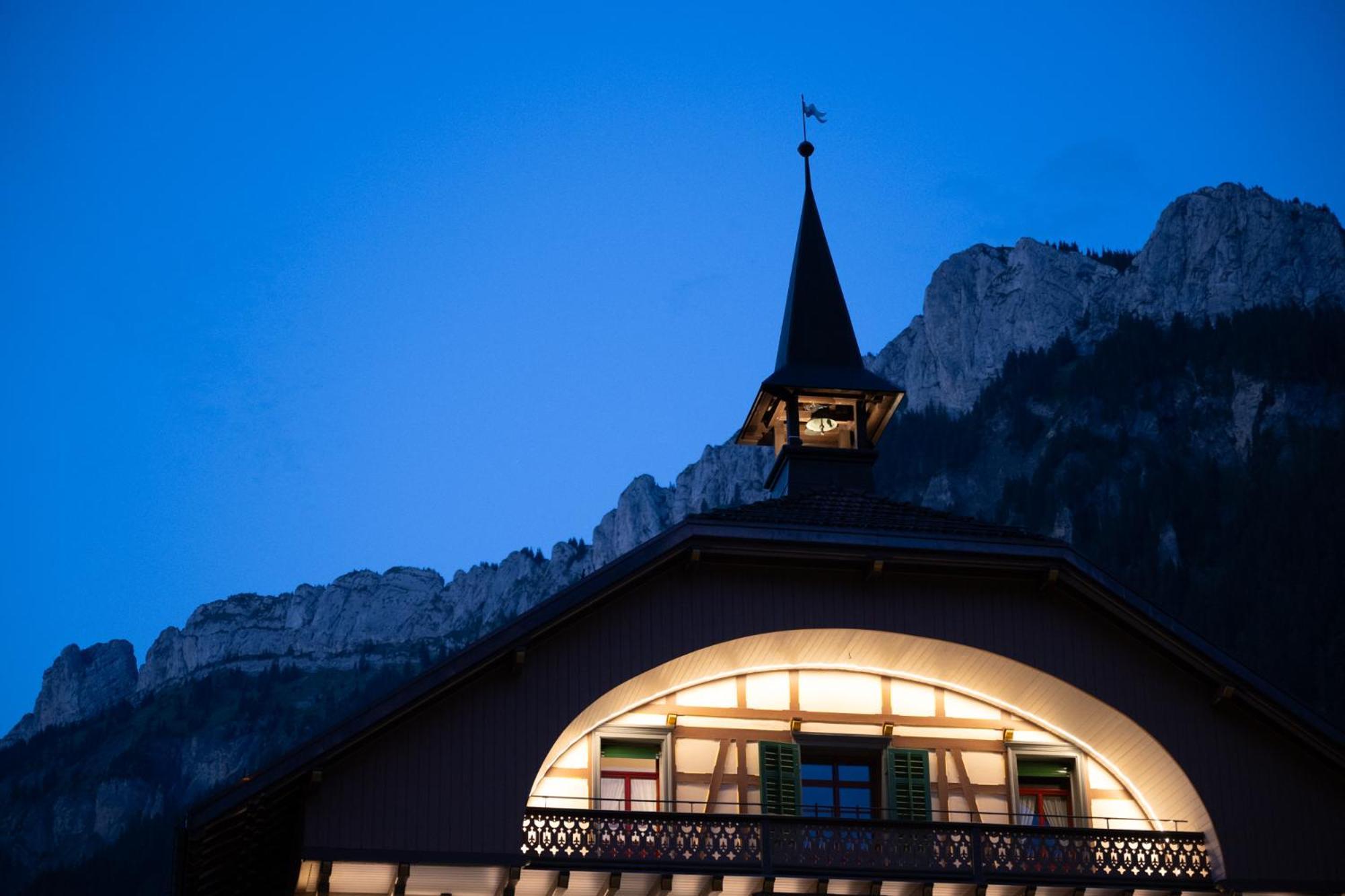 Fluehli Hotel Kurhaus Exterior photo