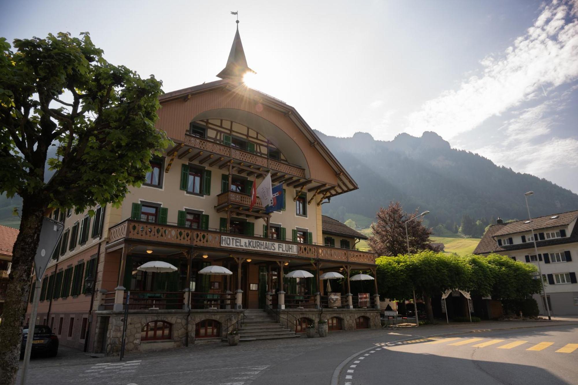 Fluehli Hotel Kurhaus Exterior photo